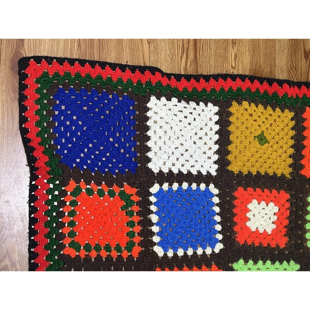 Afghan Throw Granny Square Blanket Vintage Handmade Crochet 66x50‎ Cottagecore